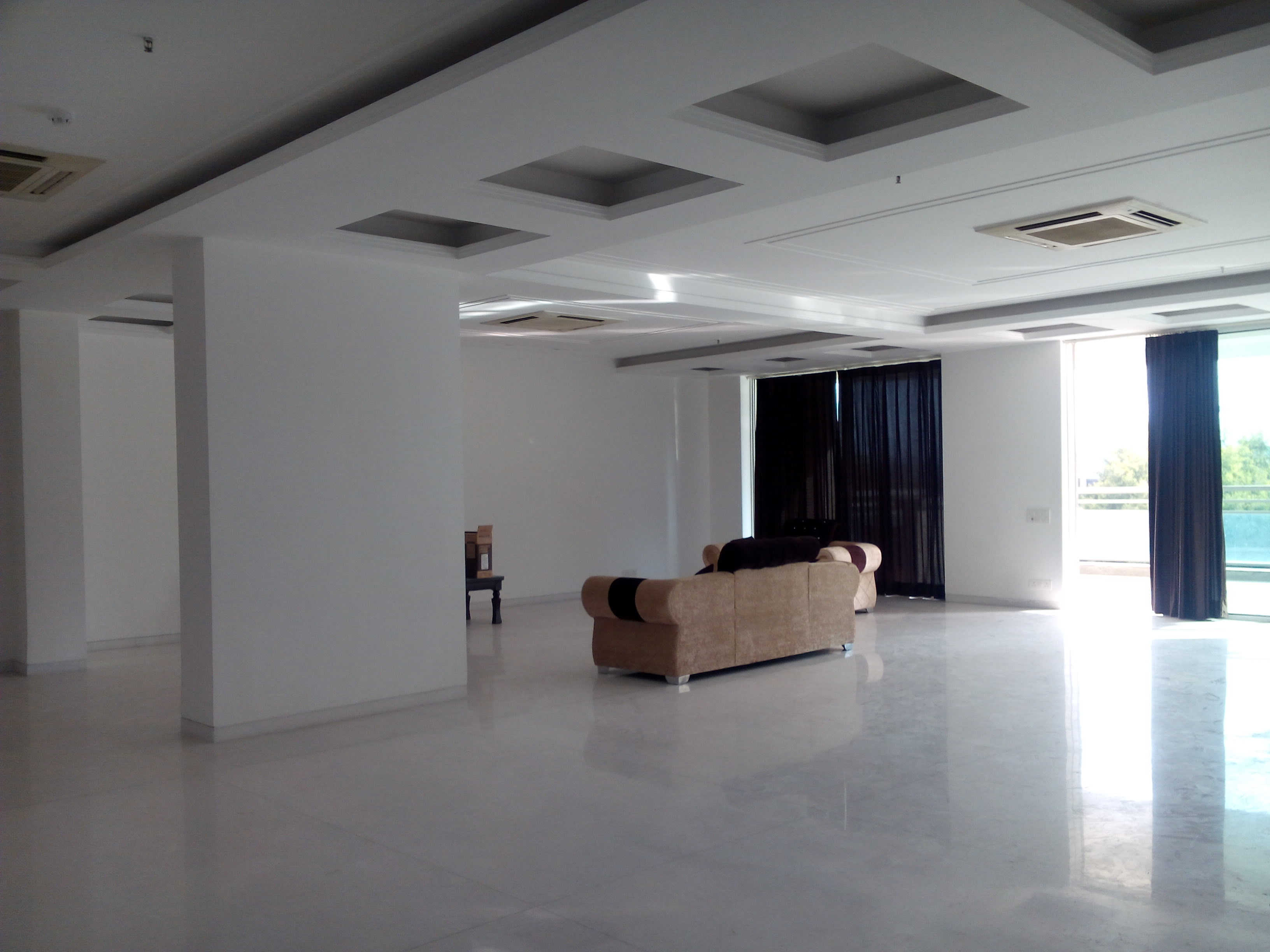 5 Bhk Semi Furnished Apartment for Rent in Golf Course Road, Gurgaon