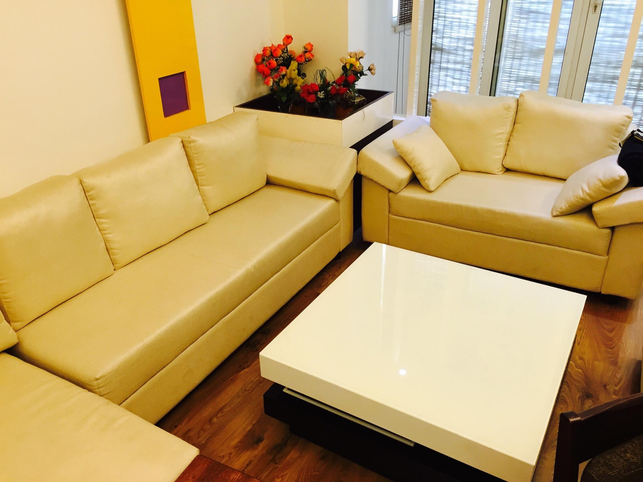 2 Bhk Furnished Apartment for Rent in DLF Phase IV, Gurgaon