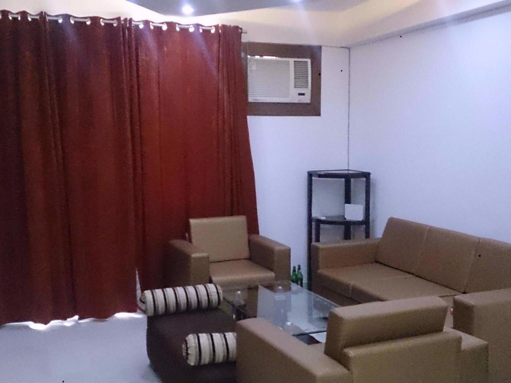 3 Bhk Furnished Apartment for Rent in DLF Phase V, Gurgaon