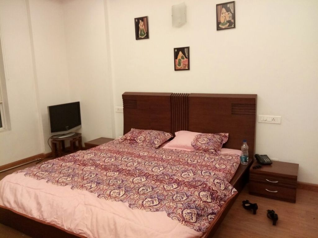 1 Bhk Furnished Apartment for Rent in Sohna Road, Gurgaon