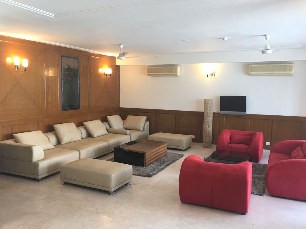 4 Bhk Furnished Apartment for Lease in DLF Phase V, Gurgaon