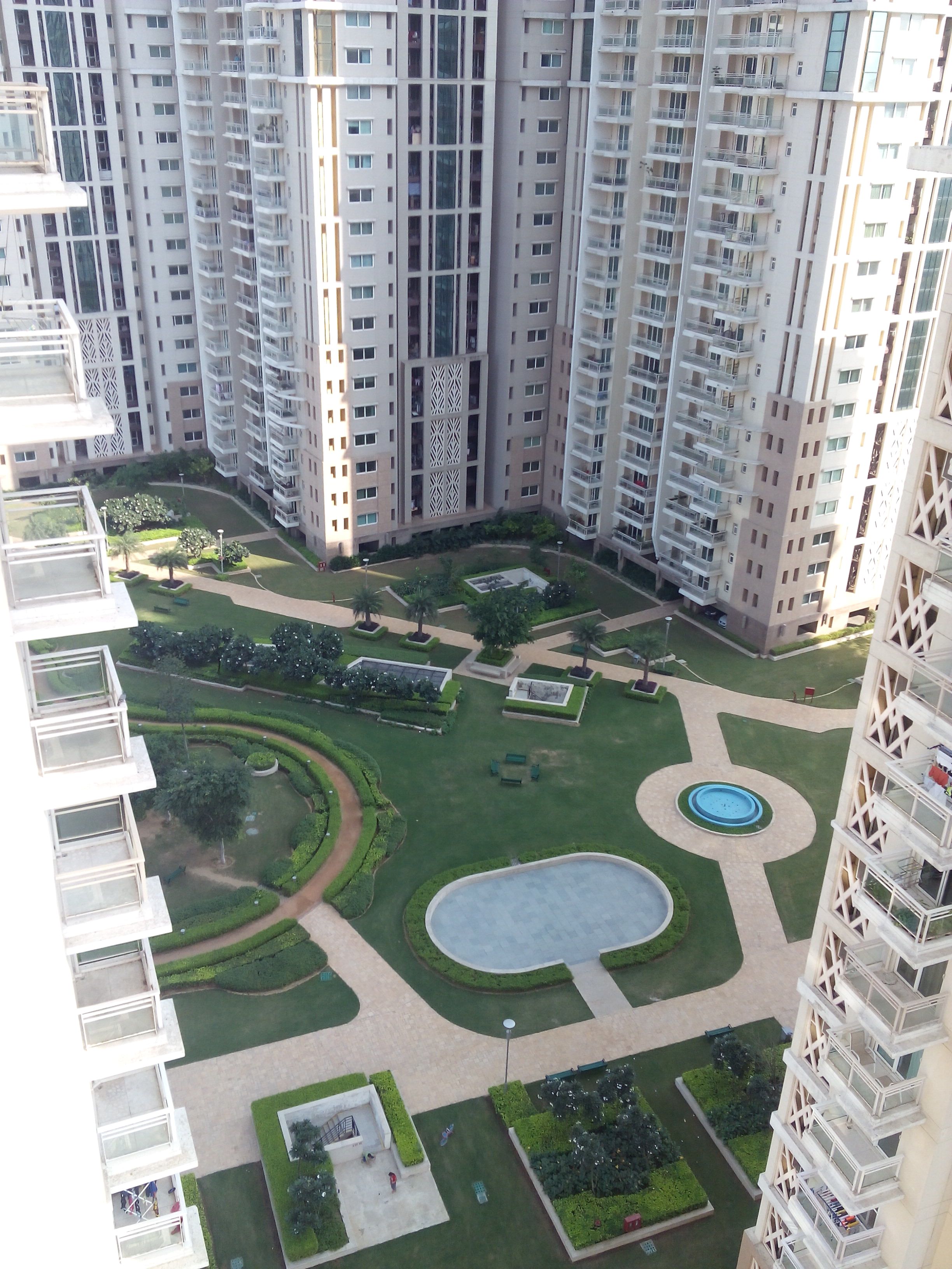 3 BHK + Servant Room Furnished Apartment for Rent in Golf Course Road