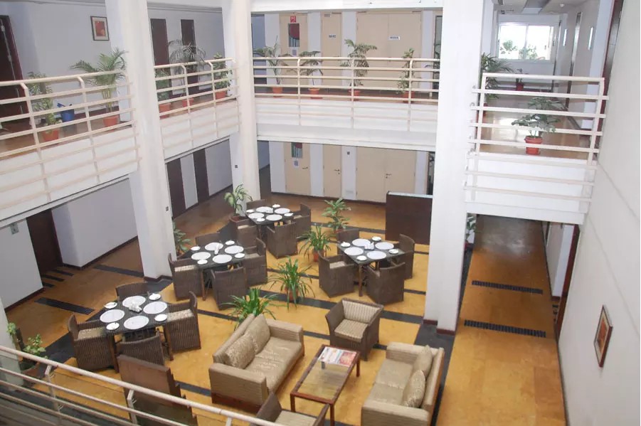 2 BHK Furnished Serviced Apartments for Rent in SUSHANT LOK PHASE I