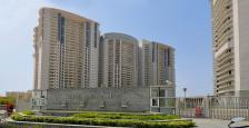 Semi Furnished 4 Bhk Apartment DLF Phase V Gurgaon